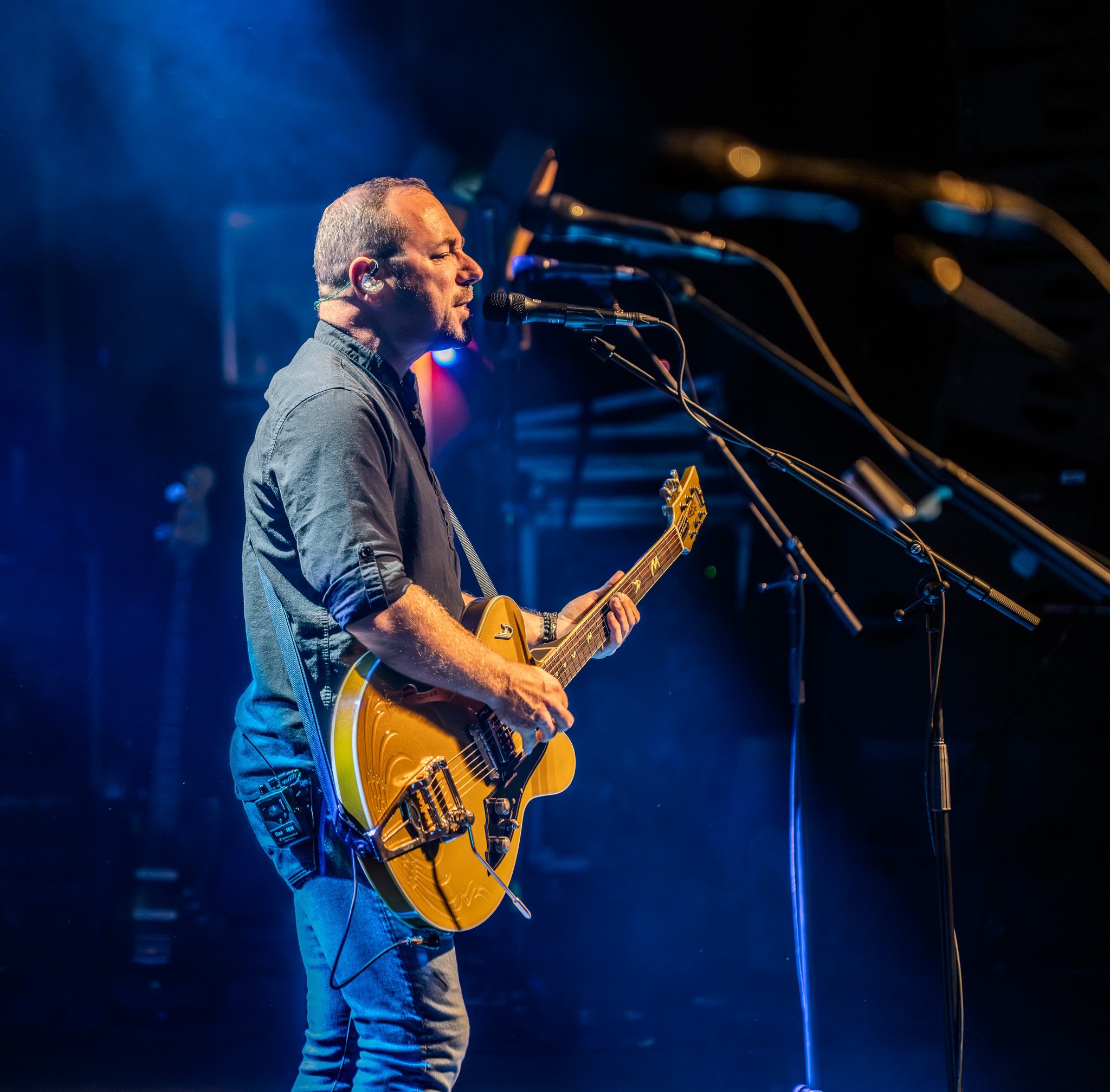 The Illegal Eagles live on stage at The Victoria Theatre Halifax