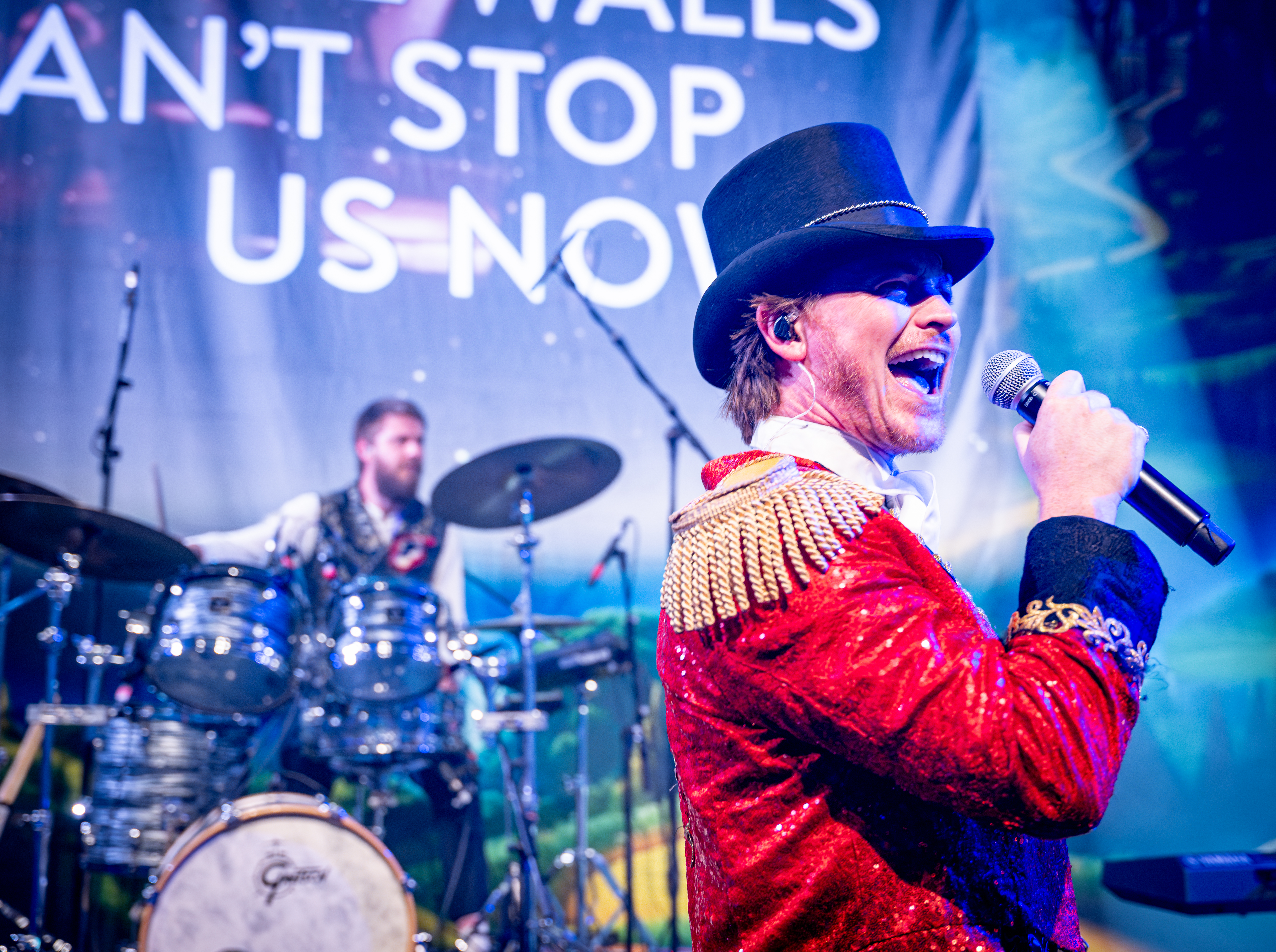 Massaoke: Sing The Musicals
